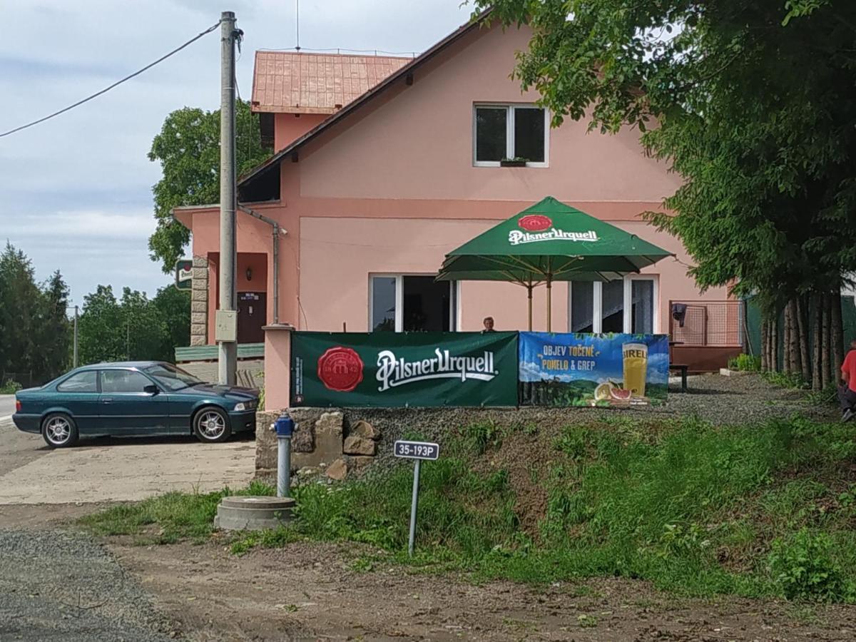 Hotel U Kremilka Jičín Exterior foto